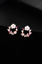 Hollow Set Diamond Flower Pearl Stud Earrings