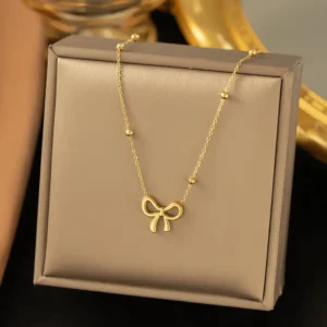 Elegant Bow Pendant Necklace